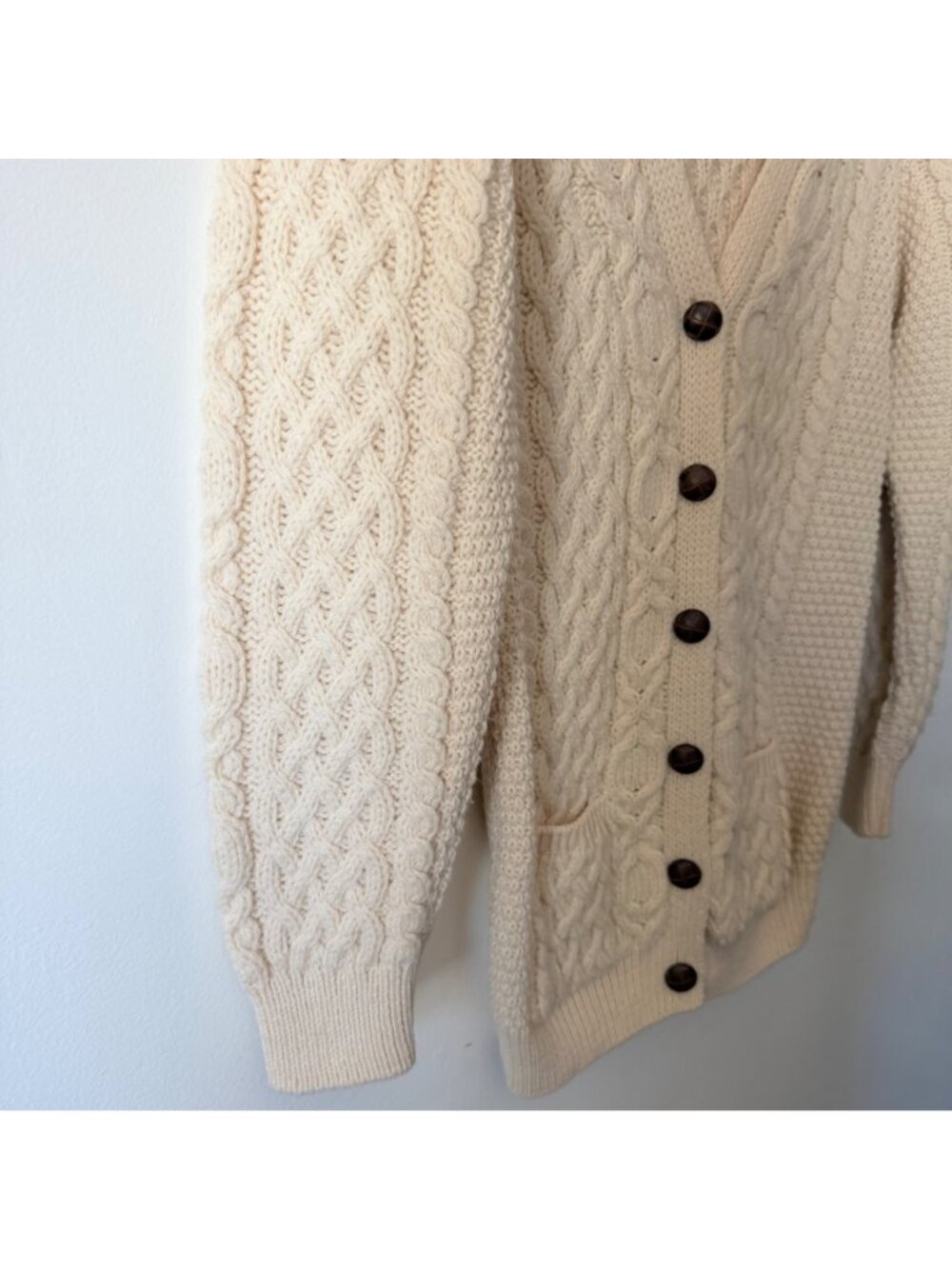Vintage Arancrafts Ireland 100% Merino Wool Cable Knit Cardigan Sweater Size M - Picture 4 of 6